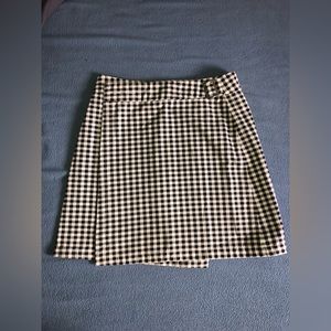 Forever 21 mini plaid skirt (S)